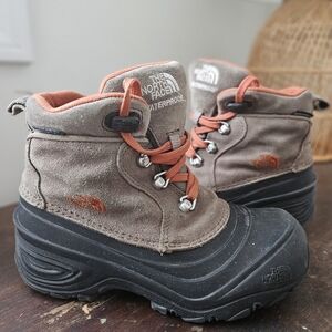The North Face kid's boot Size 13